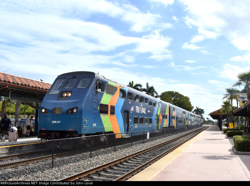 Tri-Rail Train # P626 arriving into Hollywood Station with a Rotem Consist being pushed by a BL36PH